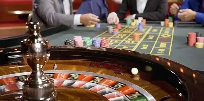 Perbandingan berbagai metode pembayaran DANA, OVO, GoPay, dan transfer bank di hoki 777